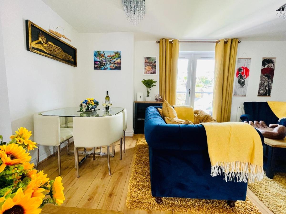 Captains Rest - 2 Bedroom Apartment In The Heart Of Бриксем Экстерьер фото