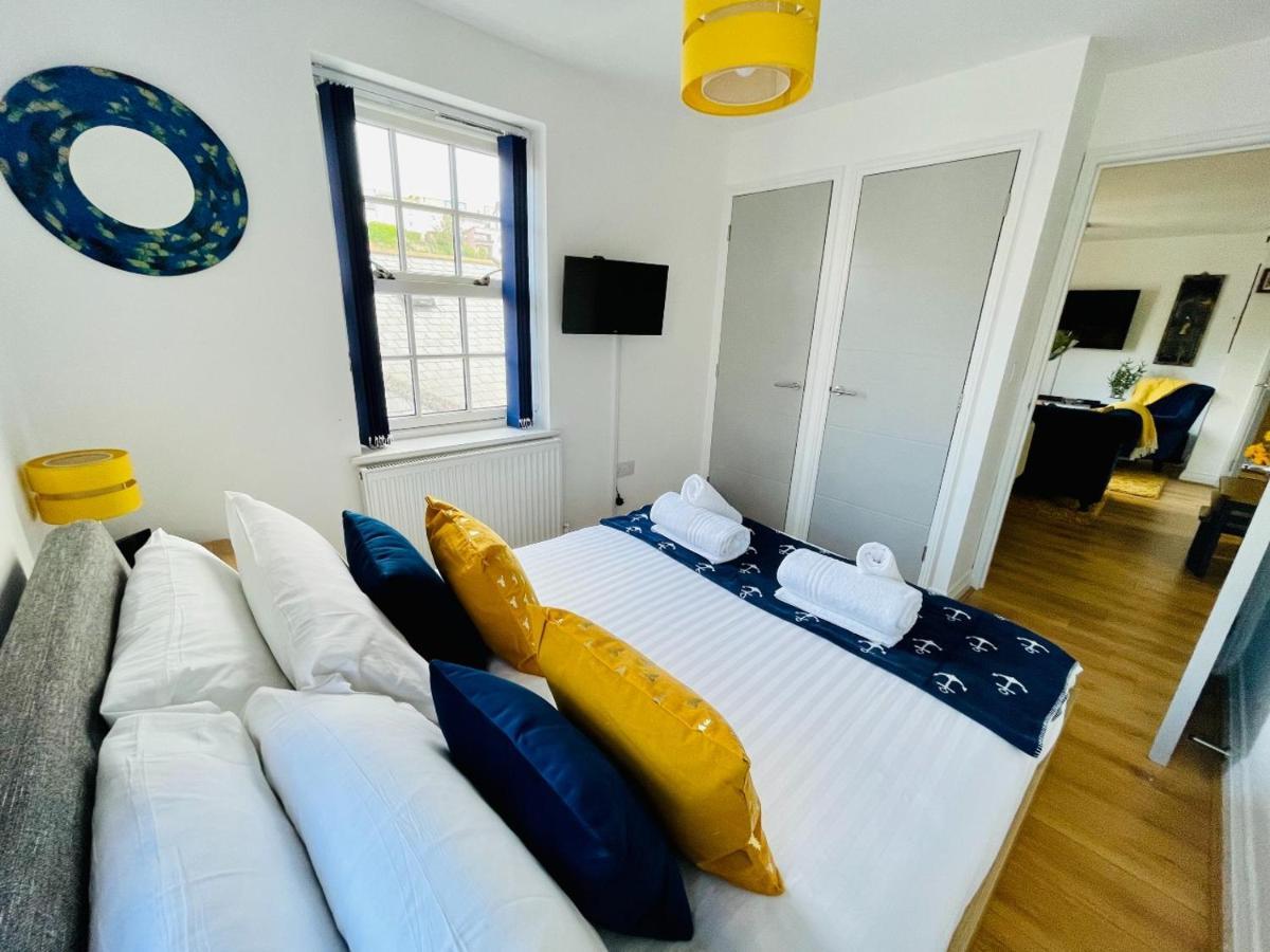 Captains Rest - 2 Bedroom Apartment In The Heart Of Бриксем Экстерьер фото